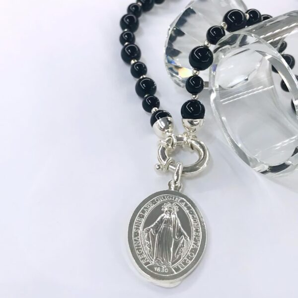 Cadena Piedra Natural Plata 925 Virgen Milagrosa