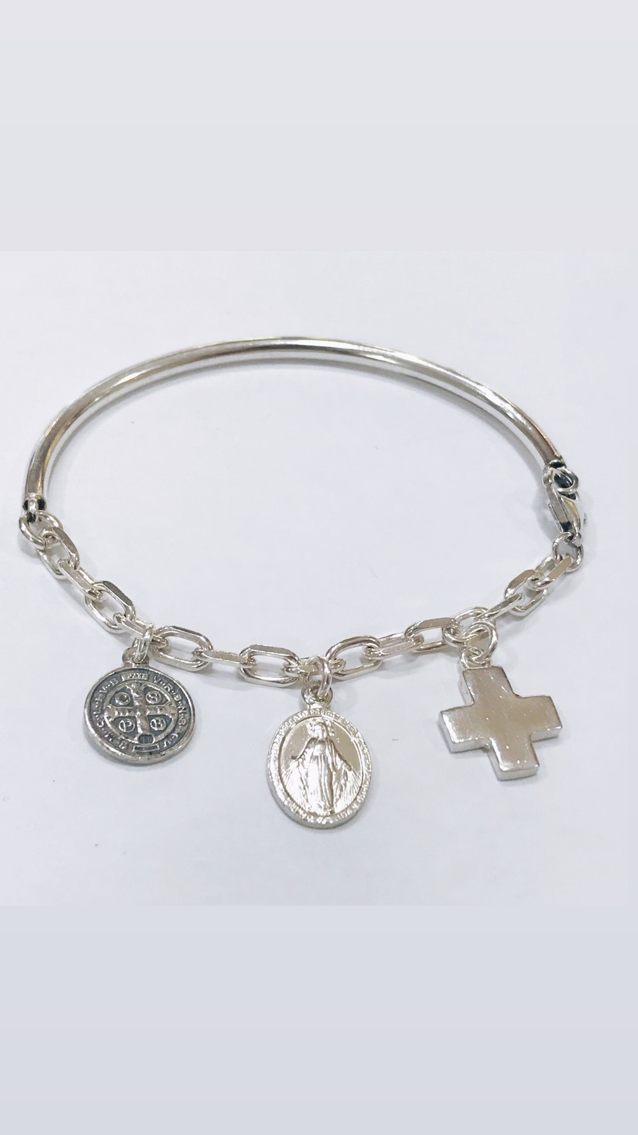 B5170B81-9701-4127-8B44-16E1546FD5D7